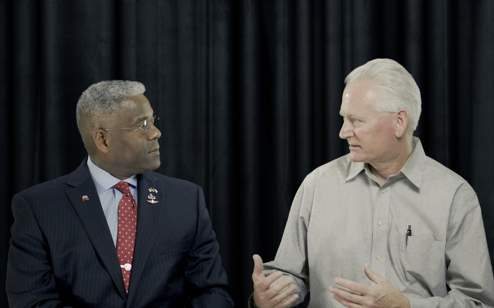 Texas GOP Chair Allen West and Yantis Green (LIVE! Photo/Manny Diaz)