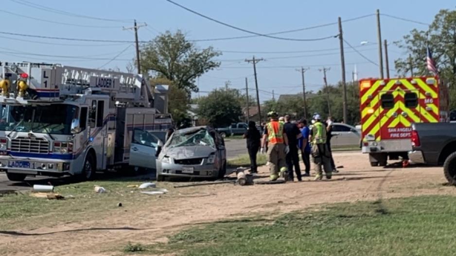 Crash on 19th St. Takes Out Utility Pole (LIVE! Photo/Matt Trammell) Crash on 19th St. Takes Out Utility Pole (LIVE! Photo/Matt Trammell)