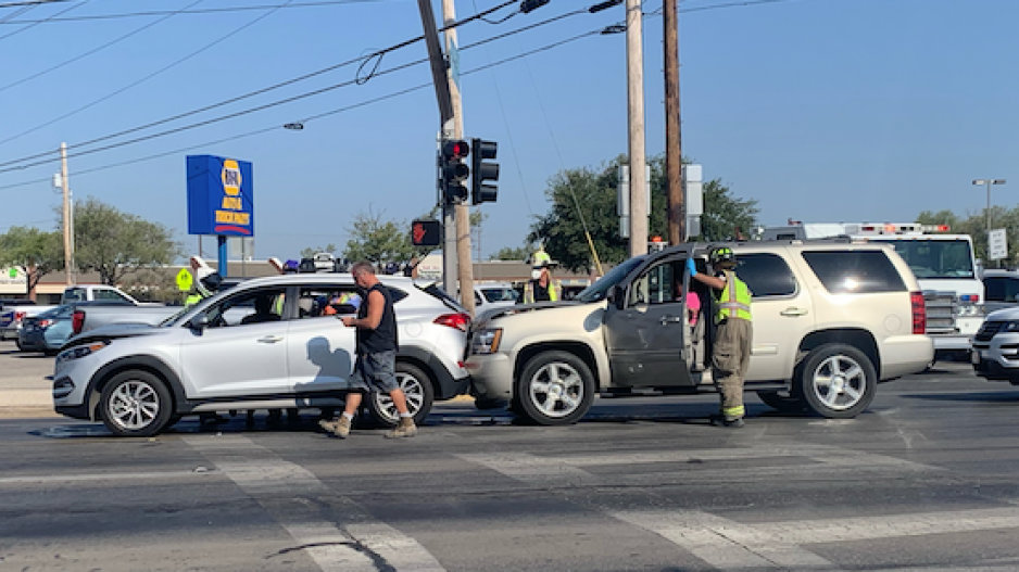 WATCH People Injured in Sherwood Way Crash