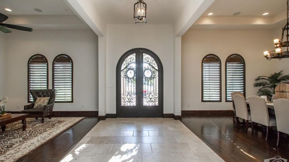 Real Estate Living on the Concho River