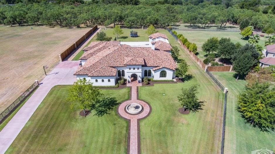 Real Estate Living on the Concho River