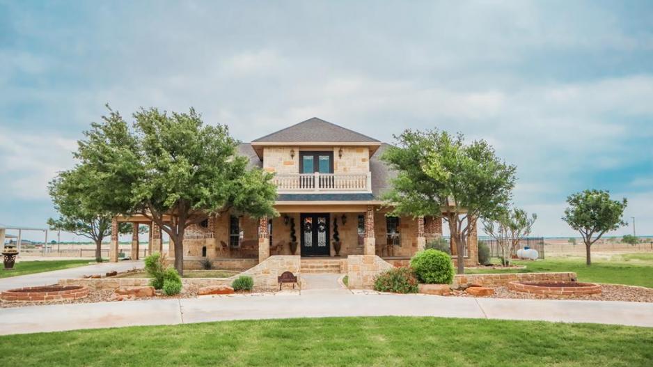 Real Estate Country Living in the Wall ISD