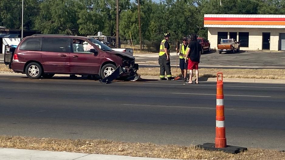 Crash on Bryant at 14th 8/5/22 (LIVE! Photo/Traci King) Crash on Bryant at 14th 8/5/22 (LIVE! Photo/Traci King)