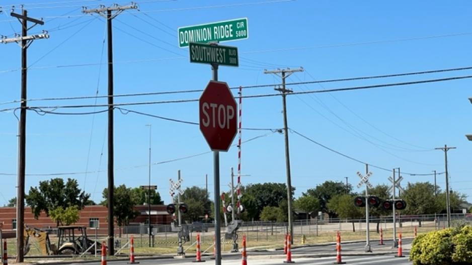 Railroad Crossing on Southwest Near Dominion Ridge (LIVE! Photo/Yantis Green) Railroad Crossing on Southwest Near Dominion Ridge (LIVE! Photo/Yantis Green)