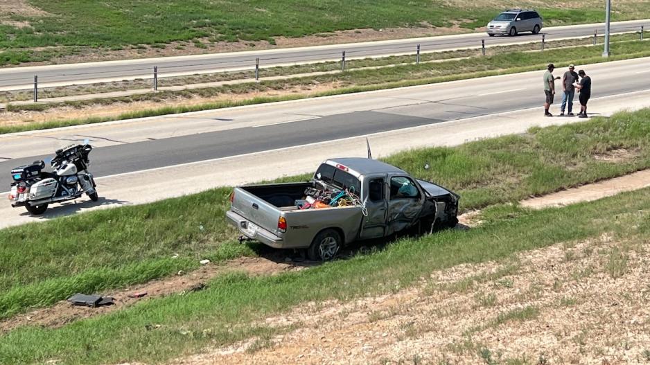 SAN ANGELO, TX — San Angelo police are investigating a serious crash on Loop 306 under the Foster Road overpass. SAN ANGELO, TX — San Angelo police are investigating a serious crash on Loop 306 under the Foster Road overpass.
