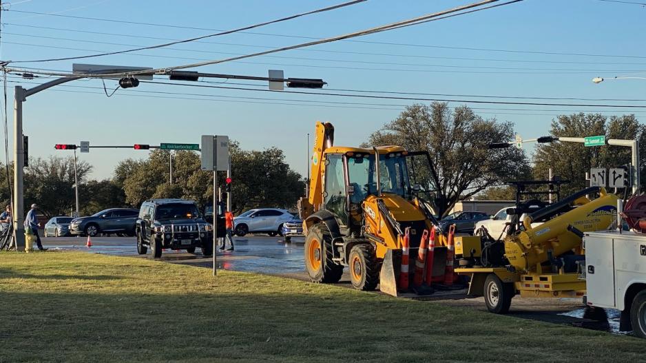 Water main break at Knickerbocker at Sunset on Oct. 12, 2022 Water main break at Knickerbocker at Sunset on Oct. 12, 2022