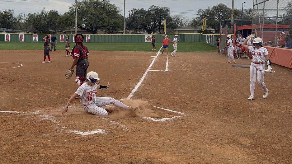 Lady Cats Greysen Collins Scores for Central Lady Cats Greysen Collins Scores for Central