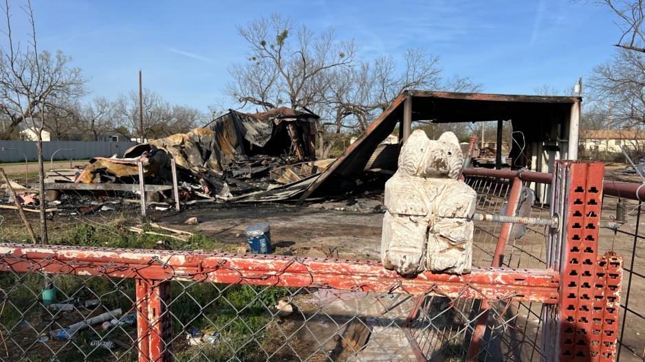 Raccoon Rd. Fire 4.1.23 (LIVE! Photo/Yantis Green) Raccoon Rd. Fire 4.1.23 (LIVE! Photo/Yantis Green)
