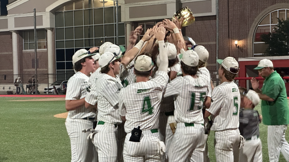 The Hawks Dominate Area, Sweep Bowie to Advance to the Regional