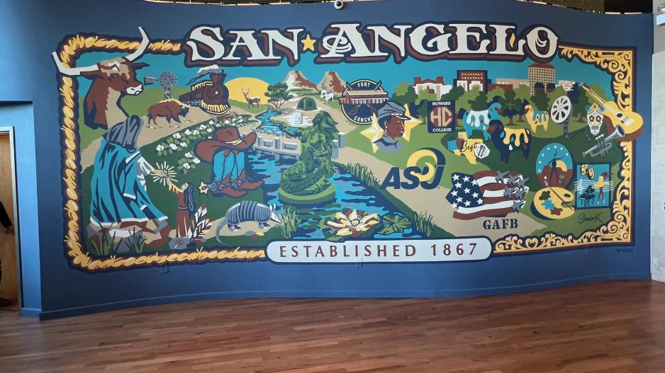 San Angelo Visitor's Central Mural by Sharon Flippin (LIVE! Photo Yantis Green) San Angelo Visitor's Central Mural by Sharon Flippin (LIVE! Photo Yantis Green)