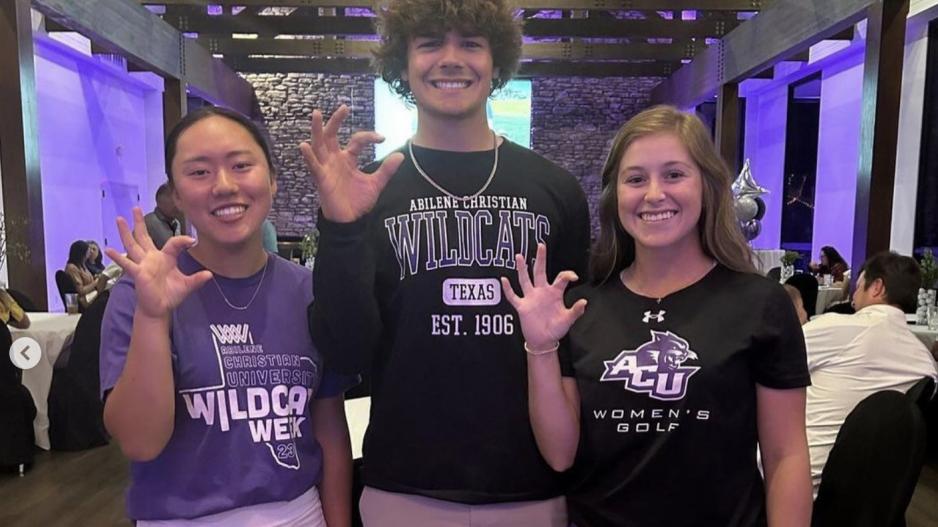 Central High School's Colin Leonard signs with Abilene Christian University Central High School's Colin Leonard signs with Abilene Christian University