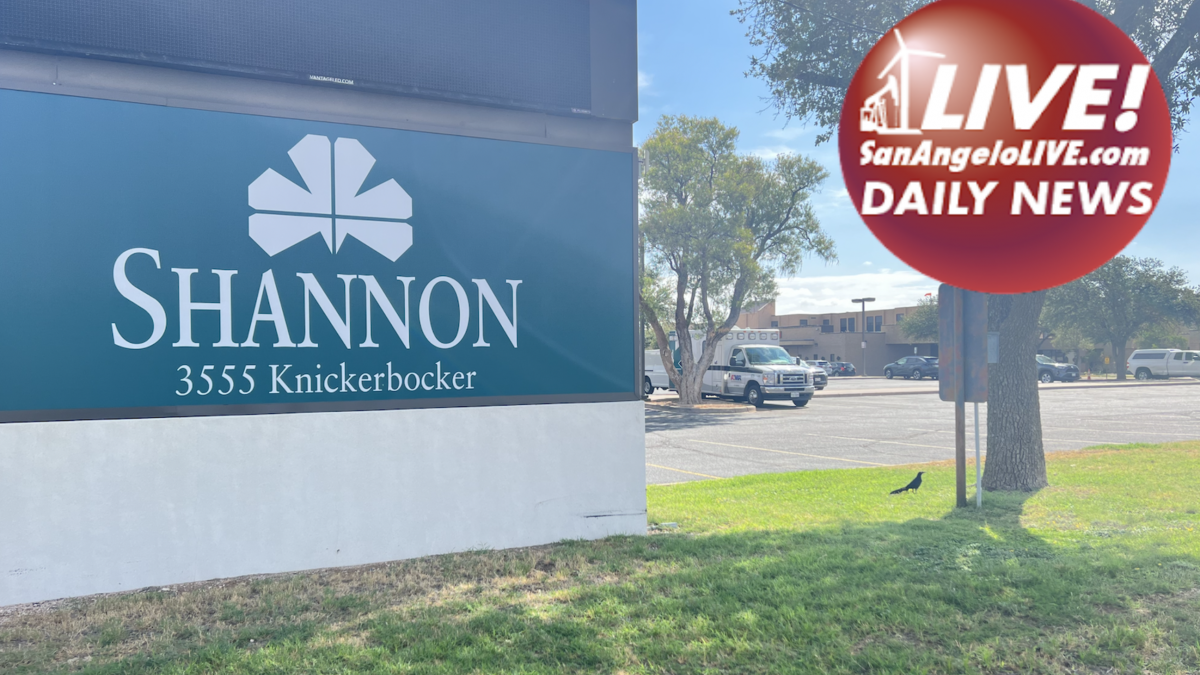 DAILY LIVE! Allsup's Burritos Coming to Tres Amigos!