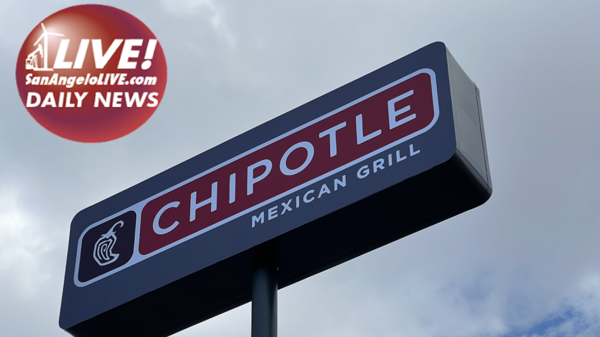 LIVE! DAILY Chipotle Announces Opening Date!