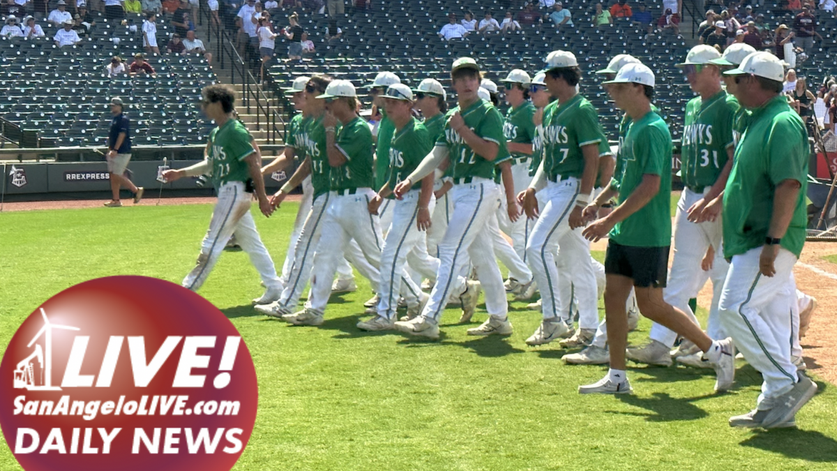 LIVE! Daily News BREAKING Wall Hawks are in the State Finals!