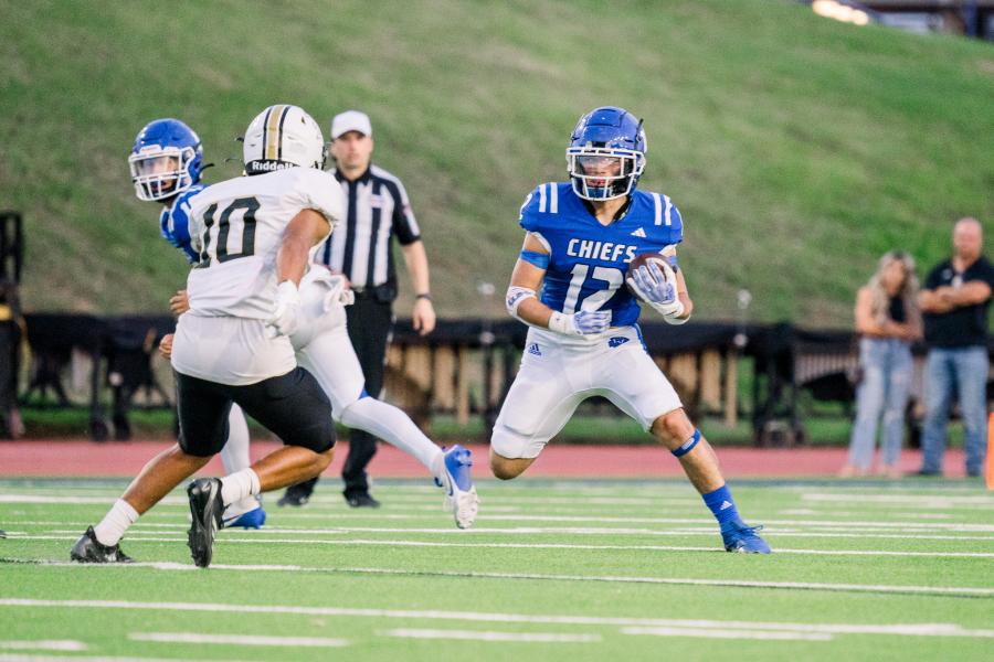 Lake View's Izaiah Rios makes a cut against Lamesa on Friday, Sept. 13, 2024, at San Angelo Stadium.