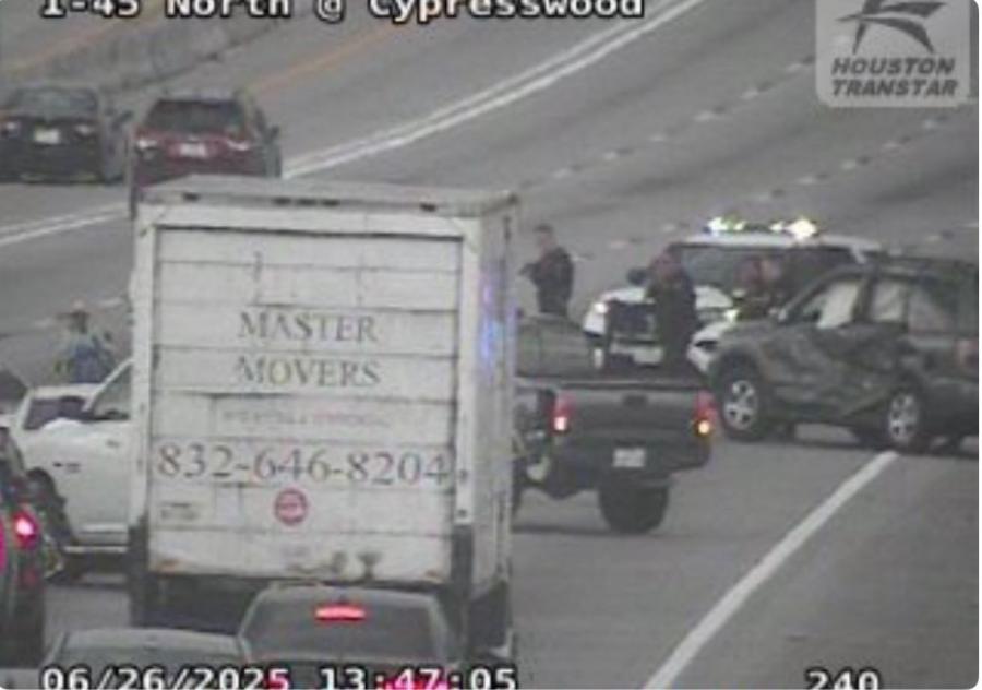 Armed Woman Causes Standoff, Shuts Down I-45 in Harris County