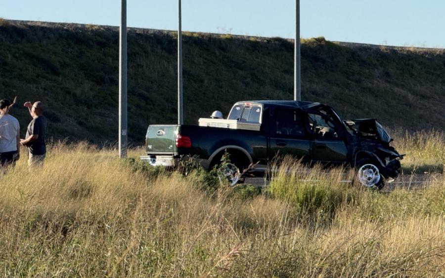 Rollover Crash on US 87 North stalls traffic on Sunday, Nov. 2.