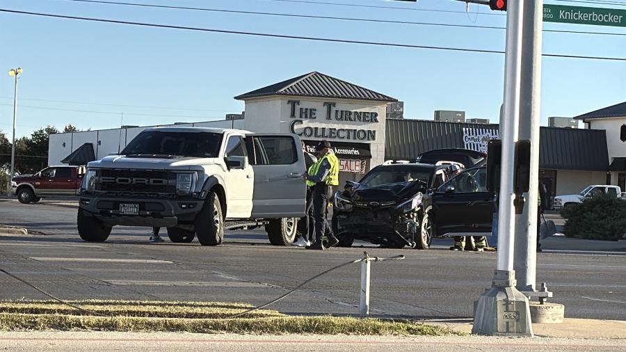 Crash on Knickerbocker