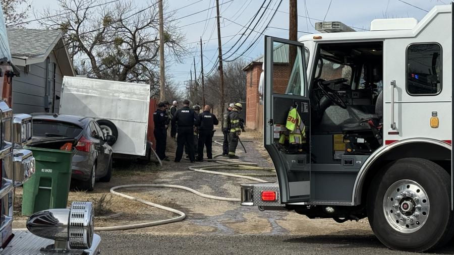 Firefighters were able to quickly extinguish a blaze Friday morning after a vehicle caught fire in a San Angelo neighborhood.