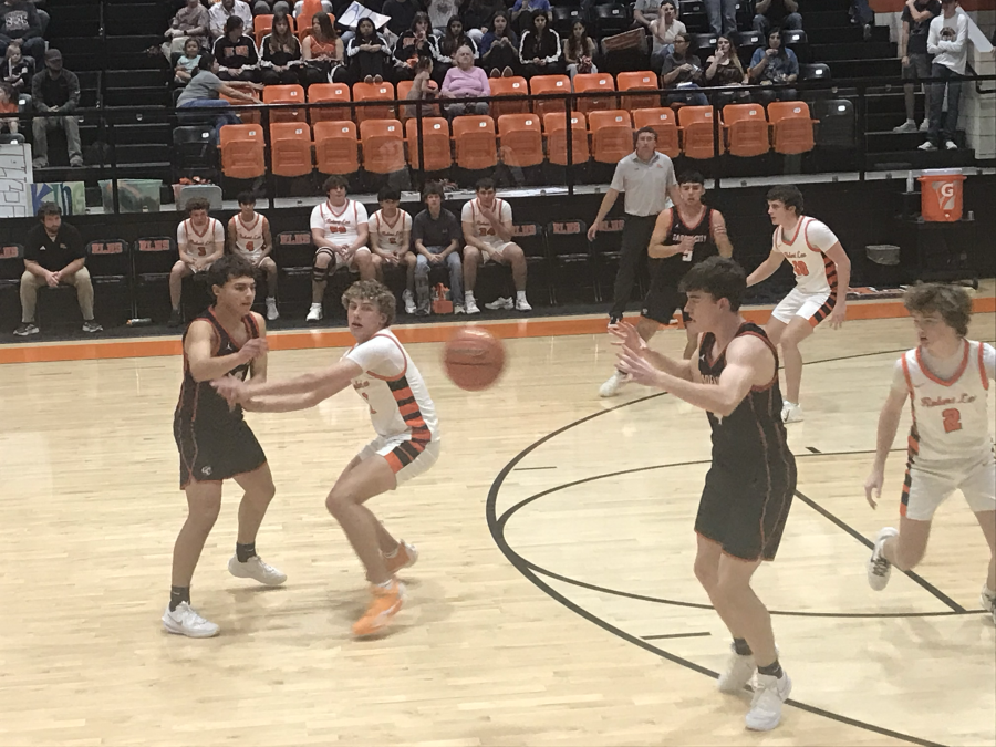 The Robert Lee Steers and Garden City Bearkats battled in the regular-season finale Tuesday, Feb. 17, 2026.