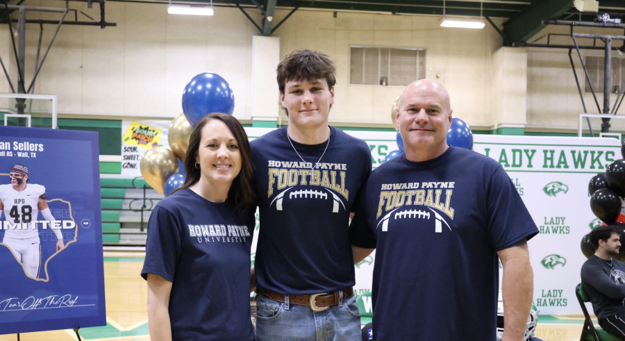 Wall's Dylan Sellars signs with Howard Payne University to play football.