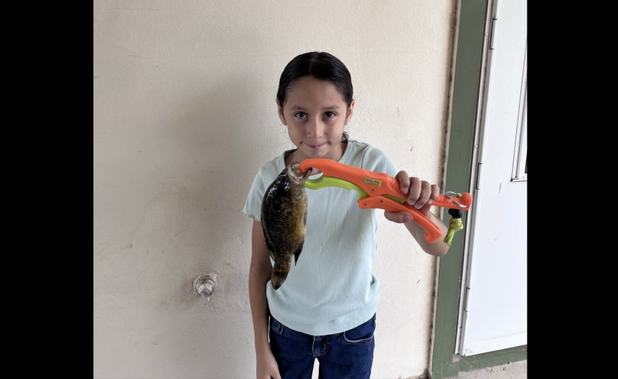 Nadia Hernandez caught a warmouth fish at Oakes Street Lake in the Concho River in downtown San Angelo. Her fish weighed 0.35 pounds and was 7.5 inches in length.