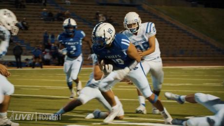 Lake View running back Josh Torres prepares for contact vs a Fort Stockton defender on Thursday night. LIVE! Photo/Manny Diaz