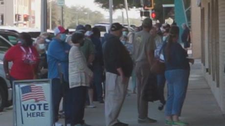 Huge Lines Form on First Day of Early Voting 