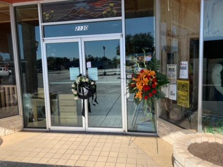 Wreaths on the door of Mr. Boots.  (LIVE! Photo/Matt Trammell
