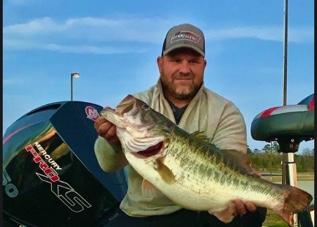 Travis Moore ShareLunker Bass 2021 (Contributed/TPWD)