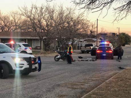 Bike vs Car Crash Houston St. (LIVE! Photo/Sonia Ramirez)