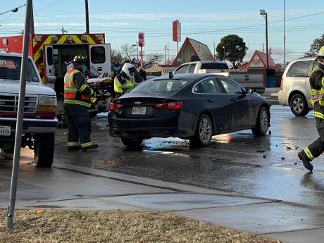 Crash on in Front of H-E-B
