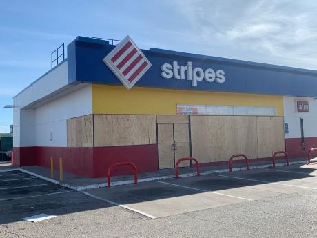 Stripes at West Ave. N and S. Bryant