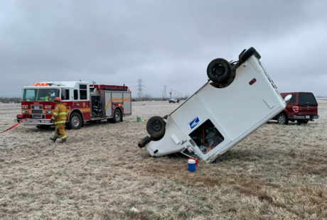 Mail Truck Flips and Crashes 