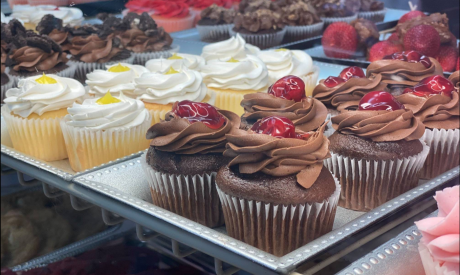 Chocolate Dip & Bakery