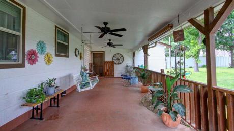 3923 Short Street