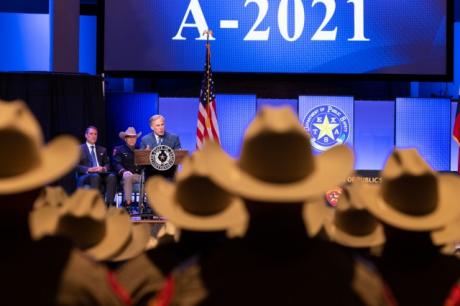 Gov. Abbott Keynotes DPS Graduation (Contributed/gov.texas.gov)