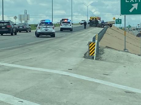 Crash on Loop 306 Over Southwest Blvd.  (LIVE! Photo/Traci King)