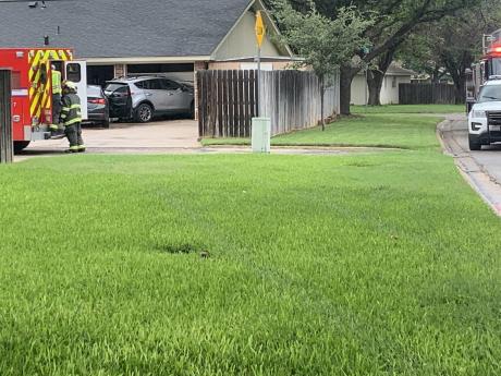 Cruz Crash Briargrove Garage (LIVE! Photo/Matt Trammell)