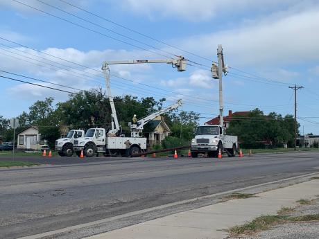 SAN ANGELO TX — Power lines are down on the north side of San Angelo from what witnesses say was a vehicle crash on N. Chadbourne St at 16th St.