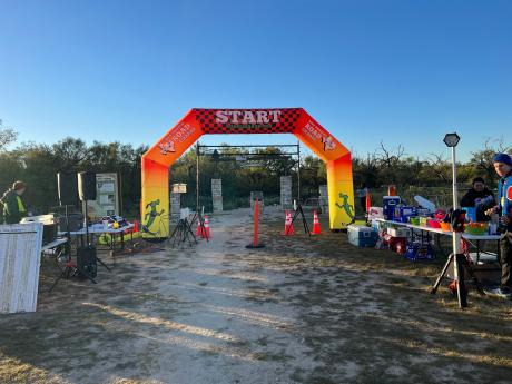 Dinosaur Run Start/Finish Line 2021 (LIVE! Photo/Yantis Green)