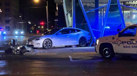 Tesla Crashed Into the Stephans Central Library