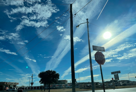 Alleged Chem Trails in San Angelo Sent by Viewer