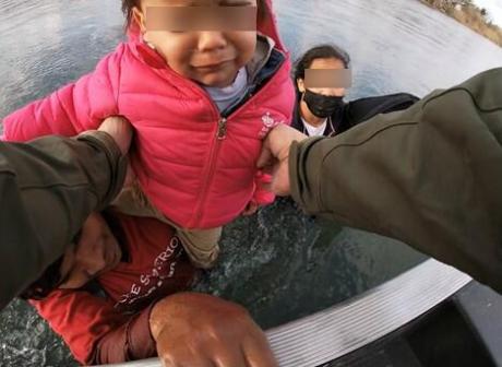Del Rio Border Agents Rescue Baby (Contributed/CBP)