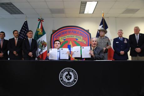 Gov. Abbott Signs Border Immigration Deal (Contributed/gov.texas.gov)