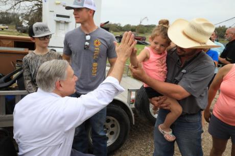 Gov. Abbott Visits Salado After Storm (Contributed/gov.texas.gov)