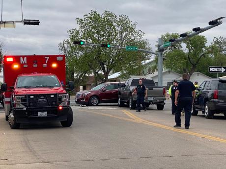 3 Vehicle Crash Abe & Washington (LIVE! Photo/James Bouligny)