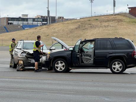 2 Vehicle Crash at Bobcat Stadium (LIVE! Photo/Manny Diaz)