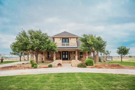 Country Living in the Wall ISD