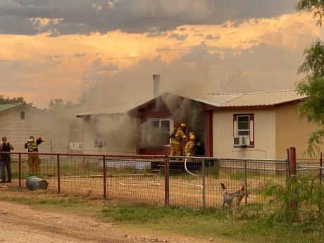 Fire Destroys Grape Creek Doublewide Mobile Home (LIVE! Photo/James  Bouligny)